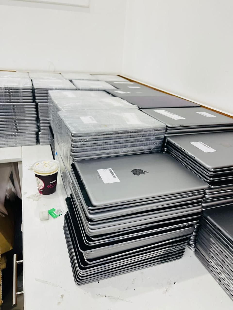 iPad Pro Pallet