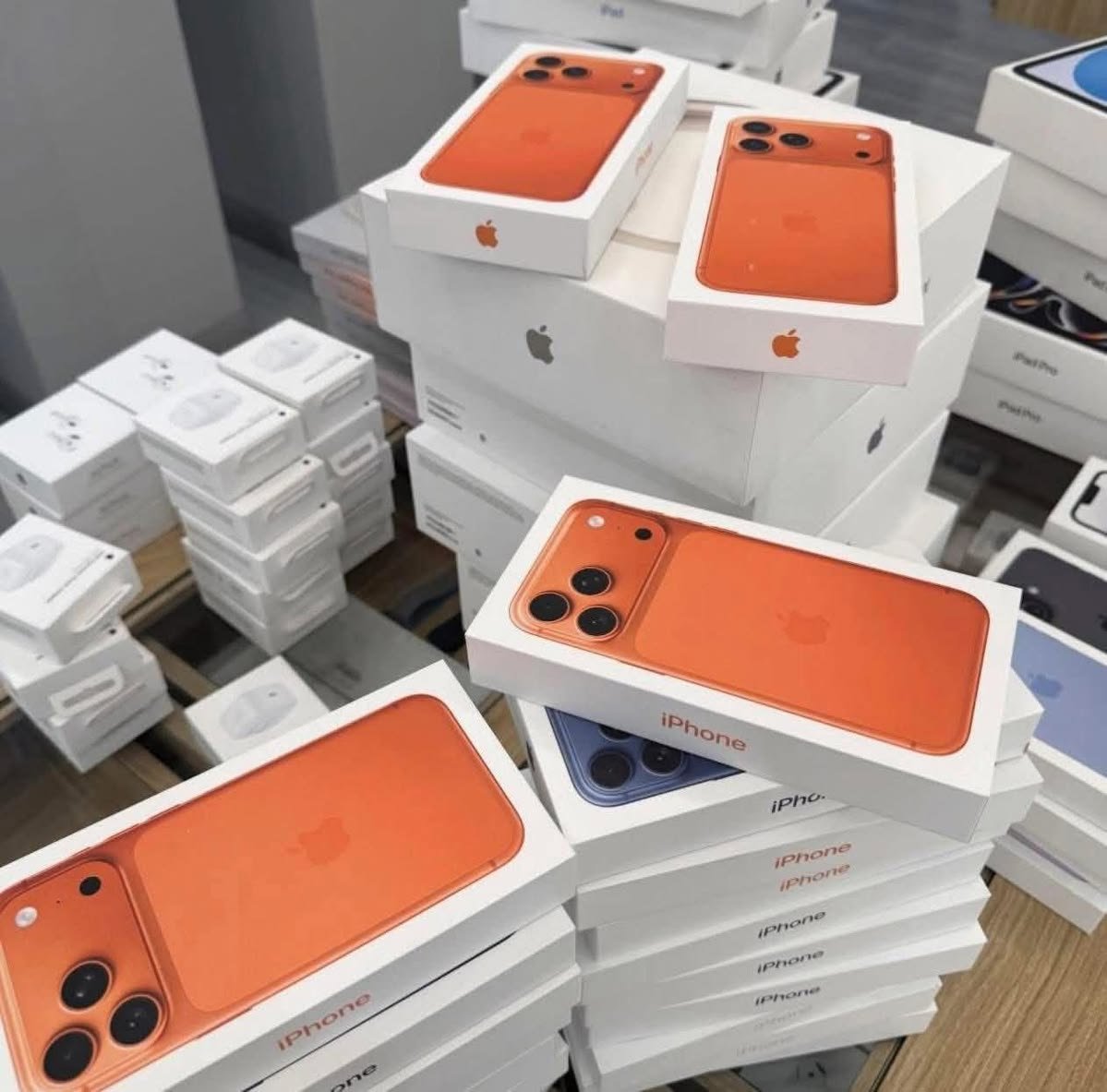 iPhone Pallet