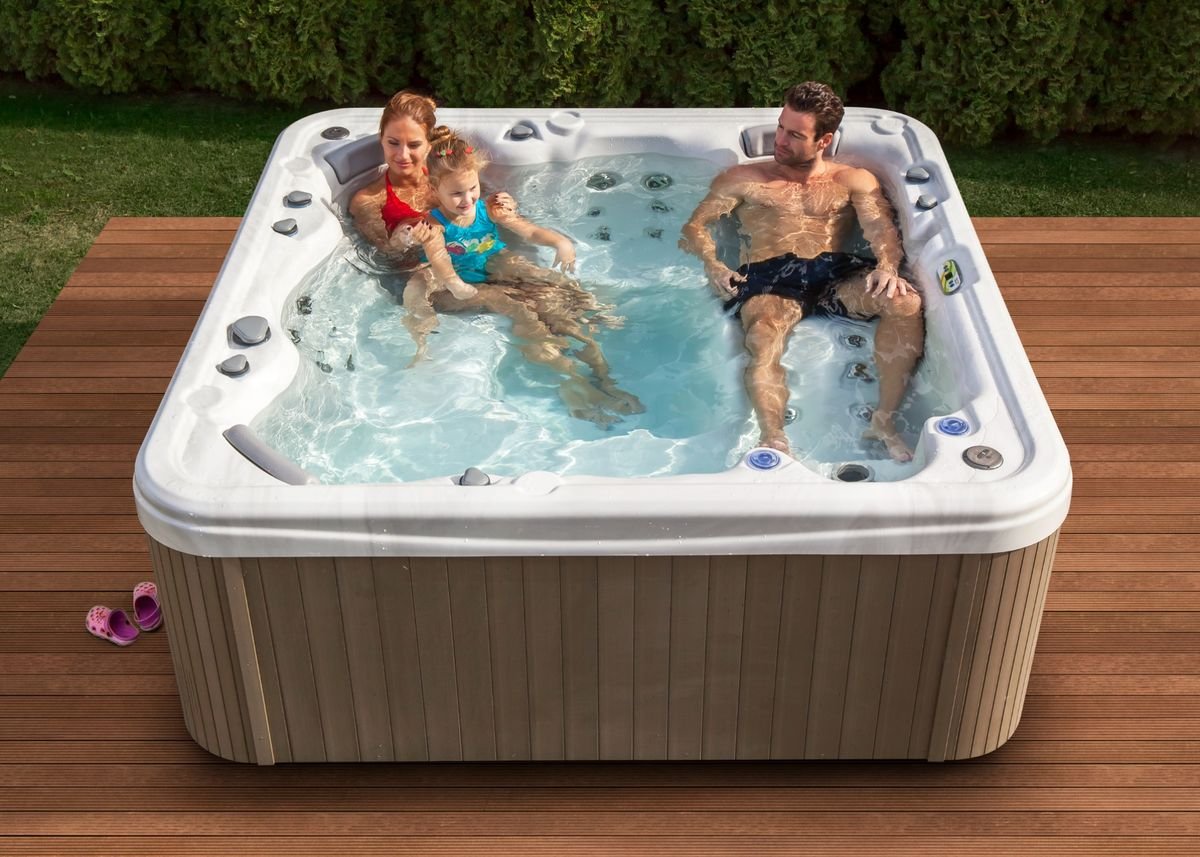Inflatable Garden Jacuzzis