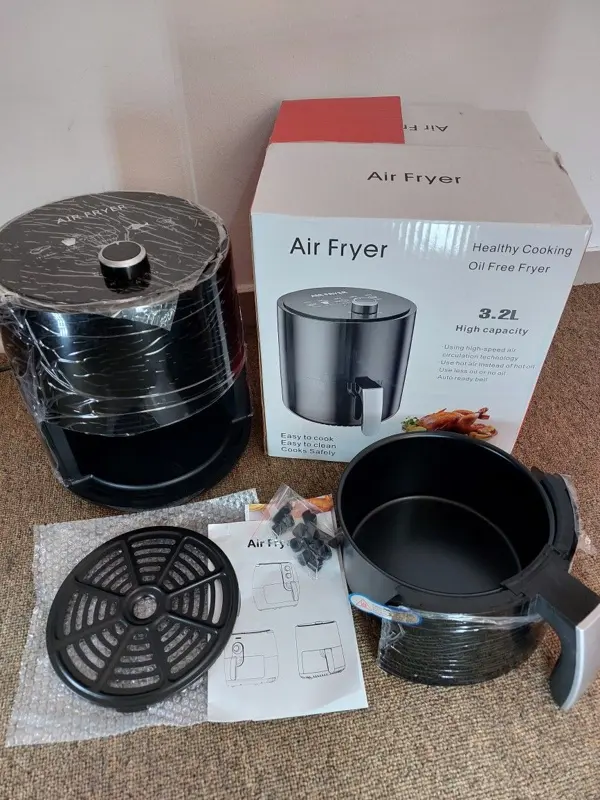 Paleta frytkownic beztłuszczowych (air fryer) – hurt palet likwidacyjnych, zdjęcie 3 z 16