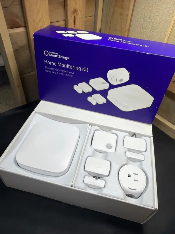 Partia urządzeń smart home – hurt palet likwidacyjnych, zdjęcie 3 z 5